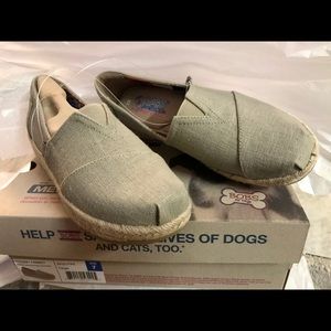 BOB’S by SKETCHERS Women’s Size 7